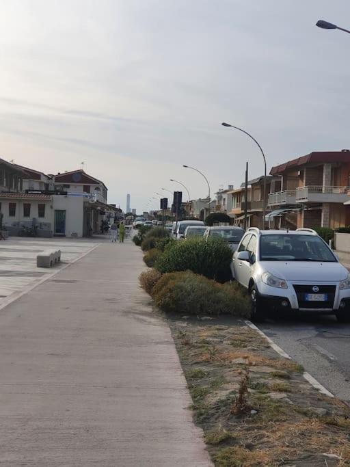Ccc Holiday Properties Le Vele Ccc Montalto di Castro Luaran gambar